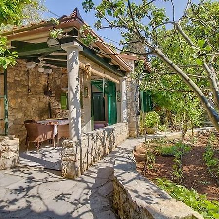 Apartment Julia Veli Losinj Exterior photo